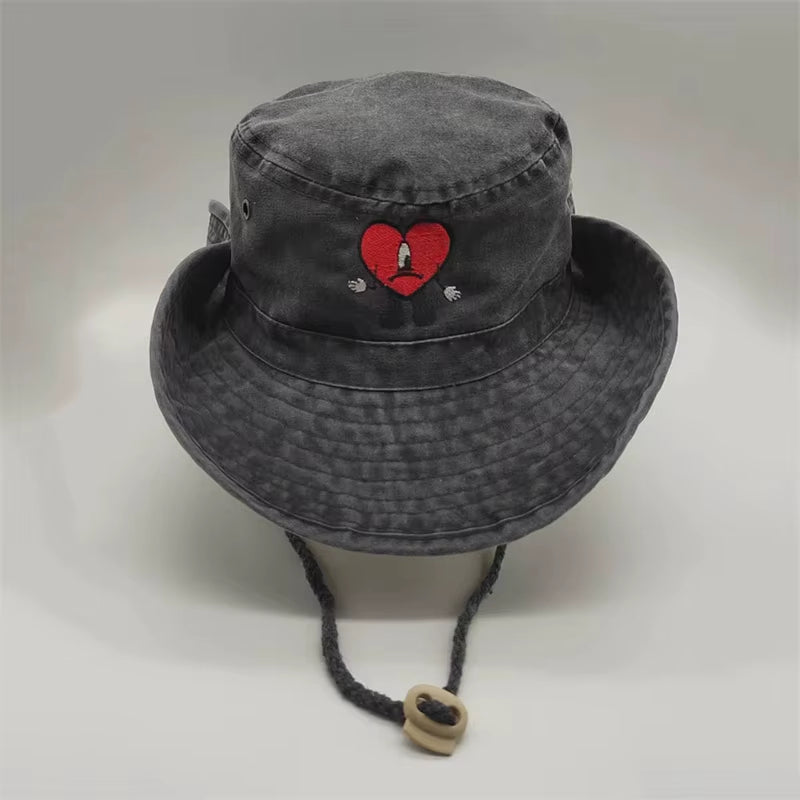 Black Heart Beanie – Aesthetic Style